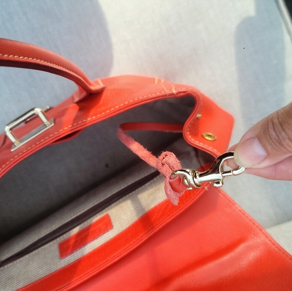 Dooney & Bourke coral satchel VGUC - Picture 3 of 11